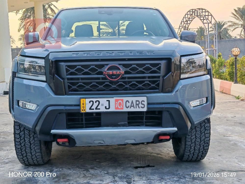 نيسان فرونتر